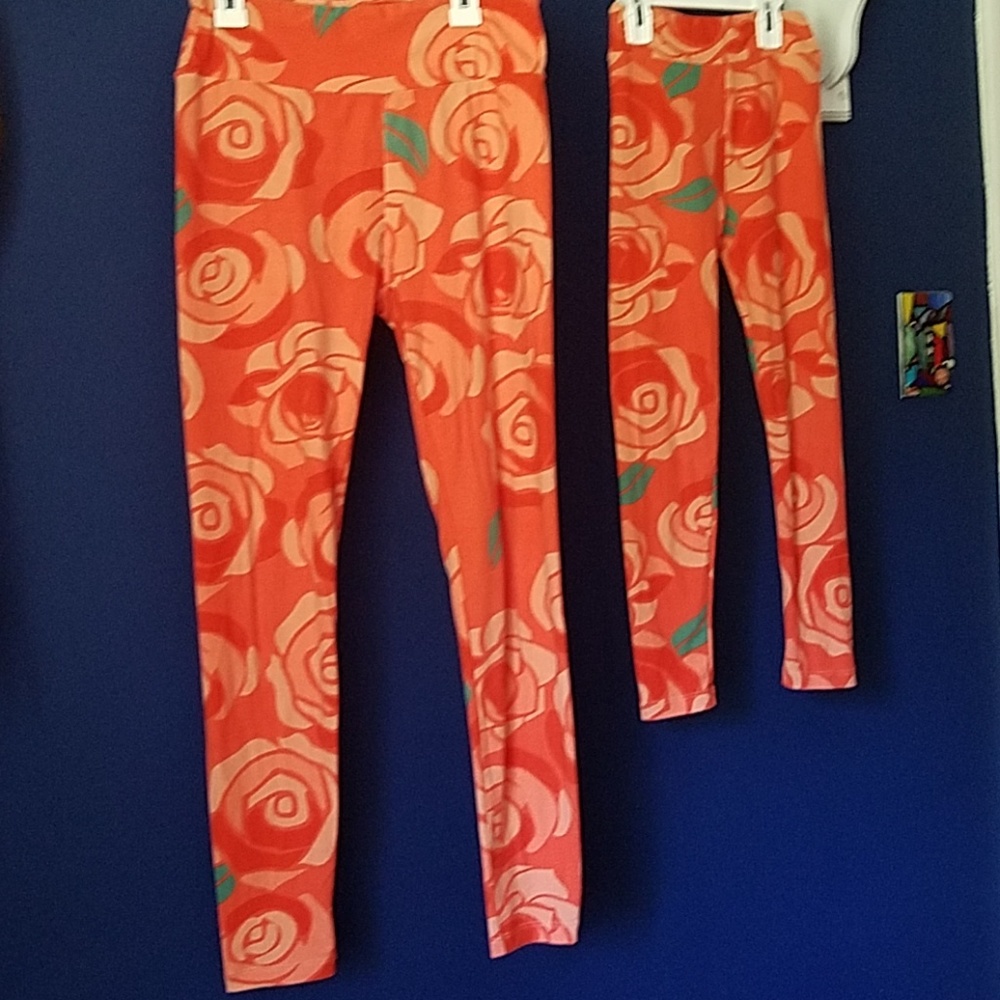 Lularoe mommy and me leggings L/xl and Onesize